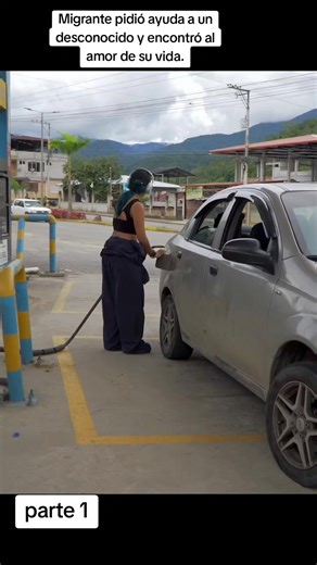 Video de 👉🍻🇬🇹Papi~chulo🇬🇹🍻👈✌️🦂 (@mr.miranda.chapin) relacionado con “migrante pidiendo ayuda a un militar”