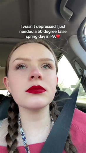Julia Renee (@juliarenee_02)’s video of spring