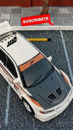 Hot wheels mitsubishi lancer / Customizado color blanco