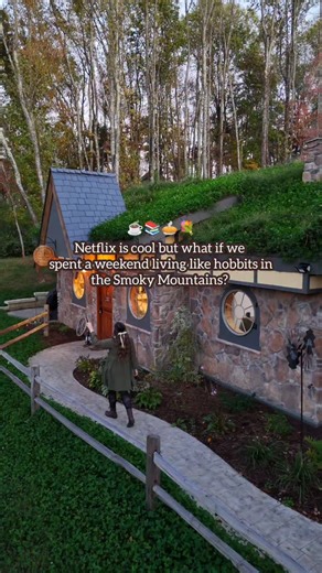 Welcome to the Inn at the Shire located in Kodak, Tennessee (30 minutes from Pigeon Forge) @koinoniavacation ✨ Click on the link in my bio to find the direct booking link! This hobbit hole stay can accommodate up to 8 guests with 3 bedrooms and 3 bathrooms. You'll find the coziest details throughout with a fully equipped kitchen, dinning room, living room with an electric fireplace and a TV perfect for a cozy LOTR marathon ✨ Outside you'll find a covered patio space with a hot tub along with a f