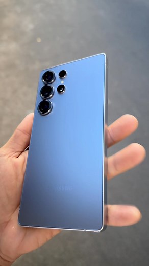 27 shares | #Samsung Galaxy S25 Ultra 98% 865$ -Ram : 12G -Rom : 512G -Chip : SD 8 Gen 3 -Battery : 5000mah + Original Charger -Warranty : Two Week Inbox : Song Sovanmakara Tell : 015777388/012422122 ទីតាំង : នៅជិតវិទ្យាល័យជាស៊ីមសន្ធរម៉ុក (ផ្លូវ150z) https://maps.app.goo.gl/xqbgZViXRzYoPBdR6 | Song Sovanmakara | Facebook