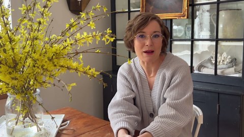 Sketching Spring Flowers with Colored Pencils