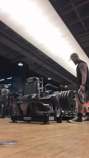 Leg Press Workout Routine for Muscle Building