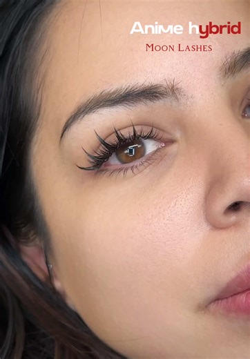 Anime lashes on. Eyes speaking louder than words. For this set, I used LC curl, 14mm. *t LC curl is one of the trendiest curls right now — it has a slight bend that lifts the lashes beautifully, even for clients with straight or downward-growing natural lashes. It can give you that extra pop while still looking natural - depending on how many lashes we pick in each fan. In this video, I went for a more dramatic look! Want the same lash look? Dm me now!— first-time clients get 20% off! #animelash