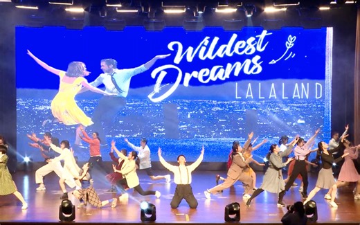 超青春！一群高中生跳LaLaLand有多燃
