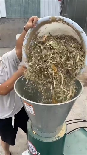 @pellet_machine_factory_tcpel on Instagram: "Produce superior pellets with our feed pellet mill designed for consistent performance. Whatsapp: wa.me/+8615866689729 #pelletquality #feedprocessing #farminglife #animalcaretools #pelletengine #feedtech"