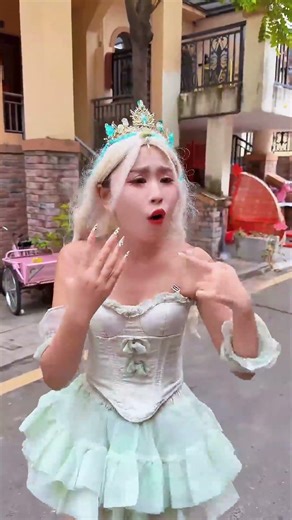 天使的厕所被人抢了。#小丑 #天使 #超人不会飞 #kpop #kpopdemonhunters #huntrix