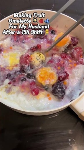 Making Fruit Omelette 🍳🍓🫐 #funny #breakfast #food #cooking