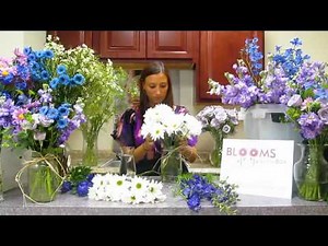 How To Make a Simple Daisy Centerpiece - DIY Flower Project