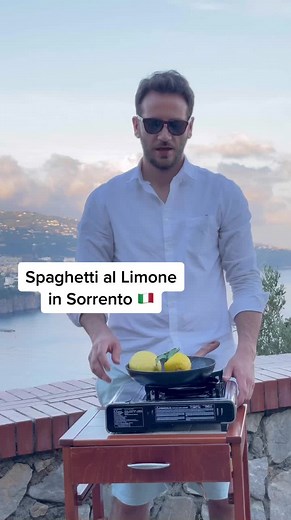 How to Make Authentic Spaghetti al Limone from Sorrento | Italian Recipe