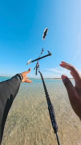 52K views · 320 reactions | In safety mode activated #friendlykitebuenhombre #kitesurfworld #kitesurfing #vantagekites #surffoiling #kiteboarding | Friendly Kite Buen Hombre | Facebook