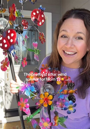 Beautiful Solar Wind Spinners for Mother's Day Gift
