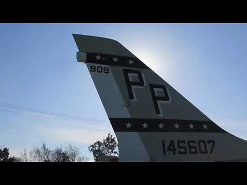 Vought RF-8G Crusader