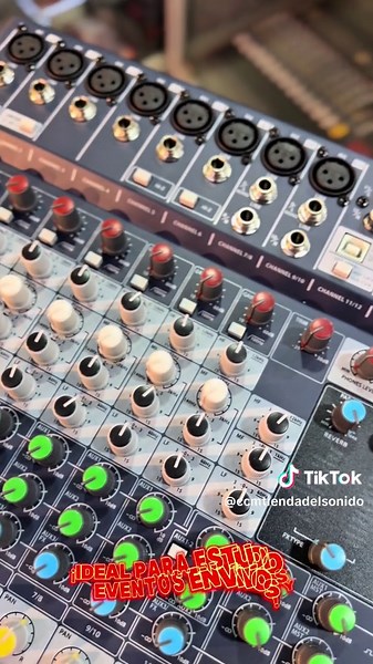 Mezcladora Soundcraft Signature 12 para Sonido Profesional