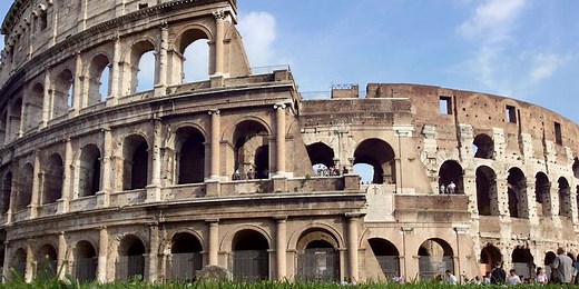 Avec le Colisée, Lego joue la carte de la démesure