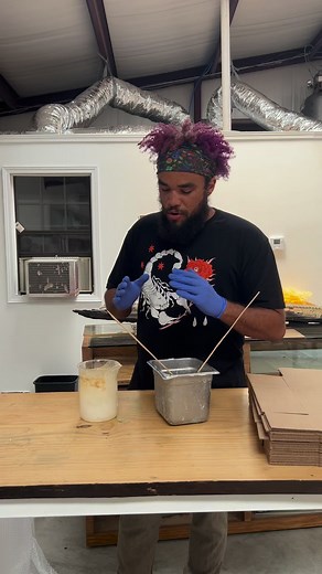 Letting the kids have some fun crystalizing and experimenting!——#scienceart #scienceandart #scienceexperiment #kidsscience #scienceartist #crystals #crystalized | Tyler Thrasher