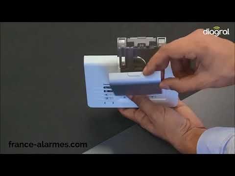 Comment ouvrir le clavier DIAG45ACK Alarmes Diagral - france-alarmes.com