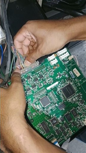 injection molding mechine display working#foryou #machine #engineering