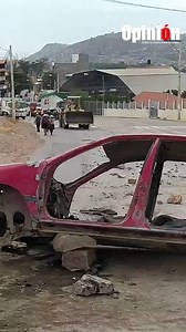 115K views · 1.6K reactions | Inician los trabajos para desbloquear K'ara K'ara. Tractores retiran las piedras, escombros y el auto que fue desmantelado en los conflictos.  www.opinion.com.bo  Dico Solís | Diario OPINIÓN | Opinión Bolivia | Facebook