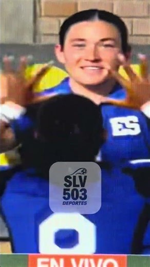 Brenda Cerén marca el 1-0 para que La Selecta Femenina se ponga arriba en el marcador