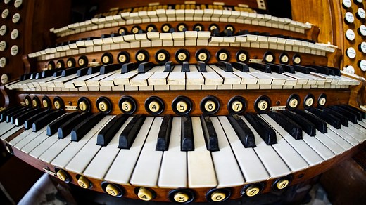 Why Do We Say We’re “Pulling Out All the Stops”?