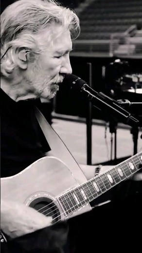 Roger Waters - Two Suns In The Sunset [Sound Check]