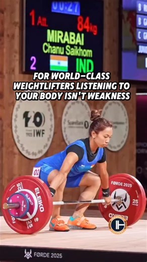 Small twinges are a part of lifting heavy weights - how you respond to the makes ALL the difference. The ability to quickly screen & make necessary corrective changes allows athletes to stay on track. Pushing through these small issues will often lead to big problems long term that sideline athletes. . Shout out @muscleandmotion for the amazing anatomy graphics, @torokhtiy_media for the opening video. @mirabai_chanu @sharma1970vijay @rohit.healinghands | Squat University