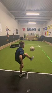 That First Touch 🔥👌🏻 🎥Credit To @jtfootballtraining- You Can Find These On Tiktok 💪🏻 #BallControl #shooting #finishing #firsttouch #soccertraining #soccerdrills #futbol #footballdrills #football #footballtraining #soccer #soccerdrills #soccertraining #footballcoach #footballcoaching #trainingsoccer #soccerskills #footballskills #soccercoaching #youthfootball #footballteam #footballplayer #soccercoach #fitness #footballers #soccerdrill #footballacademy #soccerpractice #footballpractice #dri