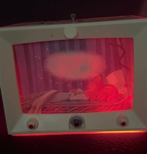 1950s sleeping beauty musical nightlight with moving pictures part one