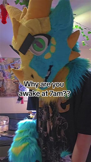 My sleep schedule is non existent lol, I slept through 2 days in a row and now I'm making paws until 7am #furry #furryfandom #alternative #fursuitmaker #paws