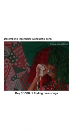 pure songs tone on Instagram: "Sia performing “Snowman” live on The Voice — pure magic. Her voice, her emotion, her mystery… everything about this performance feels like winter wrapped in nostalgia. No face shown, yet every feeling delivered. A true reminder that real artistry is felt, not seen. ❄️🎤❤️ 🎵Song: “Snowman” 🎤@siamusic"