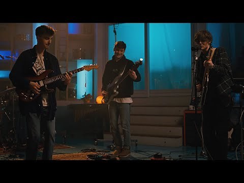 Conor Albert & James Smith - Crescent Moon (Live)