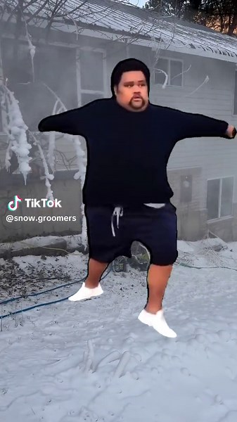 Everyone do there part and get oit there and do their best snow dance! #snowdance #snowdancechallenge #snowdancing #nosnow #wheresthesnow #backyardsnowstorm #backyardsnowmaking