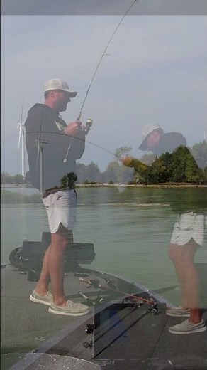 A Great Jig Trailer that not a lot of Anglers are using! #bassfishing #bassjigs