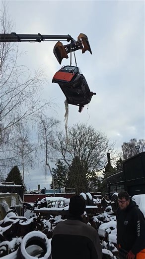 flying chevy c10 squarebody #us #carparts #fyp #fy #denmark