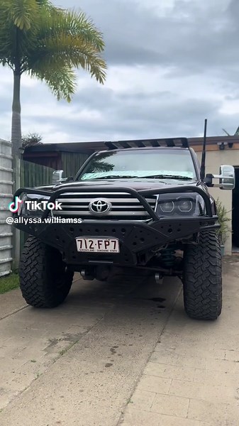 Helpppppppp 🥶 #fyp #toyota #landcruiser #105series #cruiser #35inch