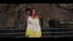 Mode verbindet - ebenso wie das Gefühl, gut auszusehen und sich gut zu fühlen. Lass Dich inspirieren von den neuen Styles auf brax.com | BRAX