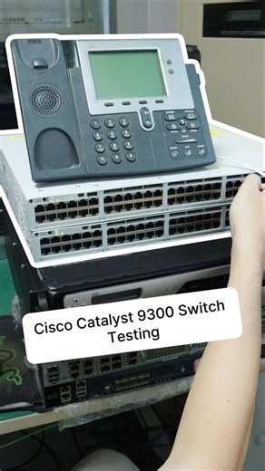 Cisco Catalyst 9300 Switch, Troubleshooting Test #cisco #switch #test #shorts