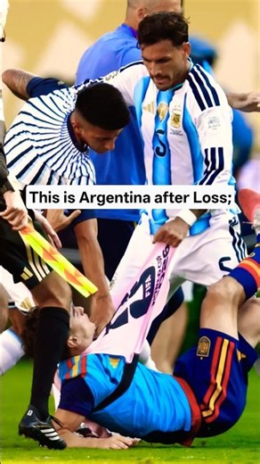 This is Argentina after Loss; All these happened in front of the Referee #fifaworldcupfinal #ESPARG