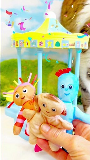 Jumping Toys Funny Cat In The Night Garden Gazebo