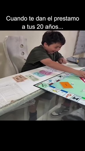 Cómo Jugar Monopoly y Gestionar Deudas