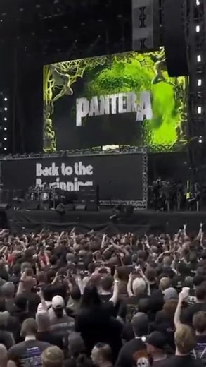 Cowboys from Hell 🔥, Pantera en Villa Park, Birmingham en el Back To The Beginning, el concierto final de Black Sabbath y Ozzy Osbourne. #pantera #backtothebeginning #ozzy #ozzyosbourne #blacksabbath | MetalTower.net