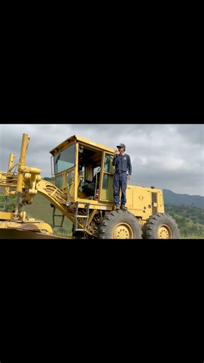 When wildfires burn into remote backcountry, fire access roads are critical. They allow firefighting resources to reach the fire and can serve as firebreaks to help slow and contain its spread. Across Kern County, hundreds of miles of these roads are strategically maintained each year to ensure they are ready for fire season. The same operators who work the front lines on fire dozers complete this essential preparation. Maintaining fire access roads is a vital part of Kern County Fire Department