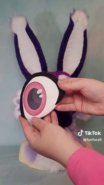 Magnetic Features of Custom Fursuit Heads