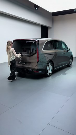 Is the New Electric Mercedes VLE Worth Driving?