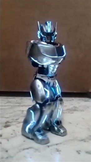 AI Robotic Bottle 😱 Future Ki Smart Bottle| #artificialintelligence #aimodel #trendingshorts #viral