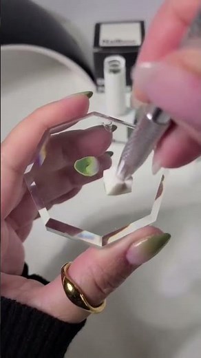 How to Do Ombré Chrome Nails at Home | Jade Parade Gel + Chrome Powder Tutorial