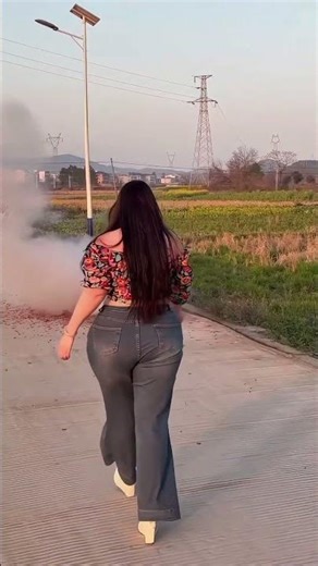 most beautiful Chinese plus size model #fashion #style #bodypositivity