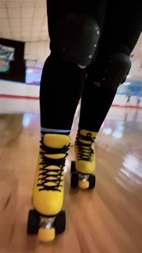 Roller Skating Fun with @c7skates