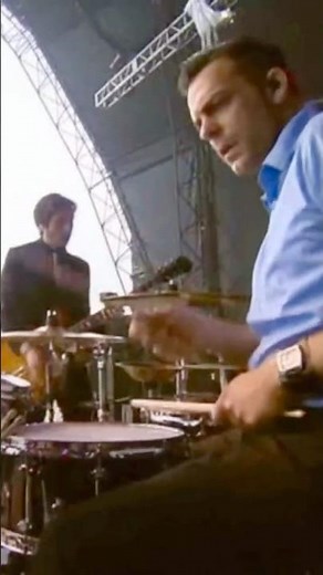 "Narc" Live at Glastonbury 2005 🔴